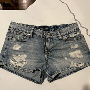 Lucky shorts 0/25